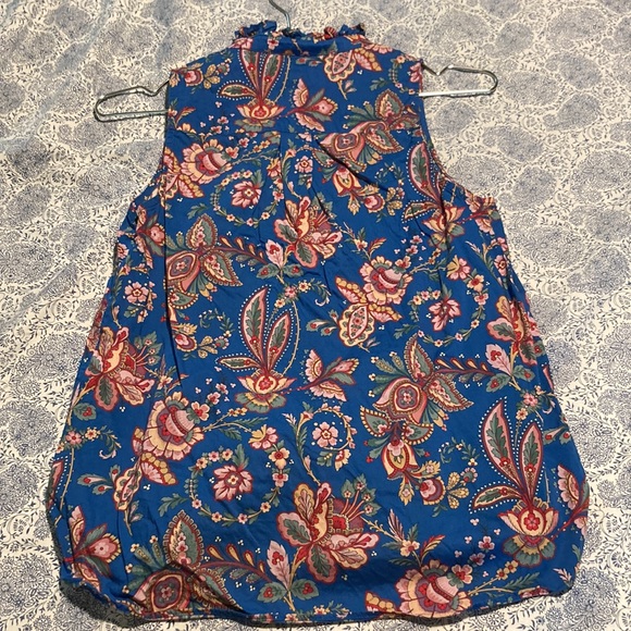 Ruffle-neck top in Liberty® Flora Belle Item L1035 J Crew Size 00 Like New - Picture 7 of 7